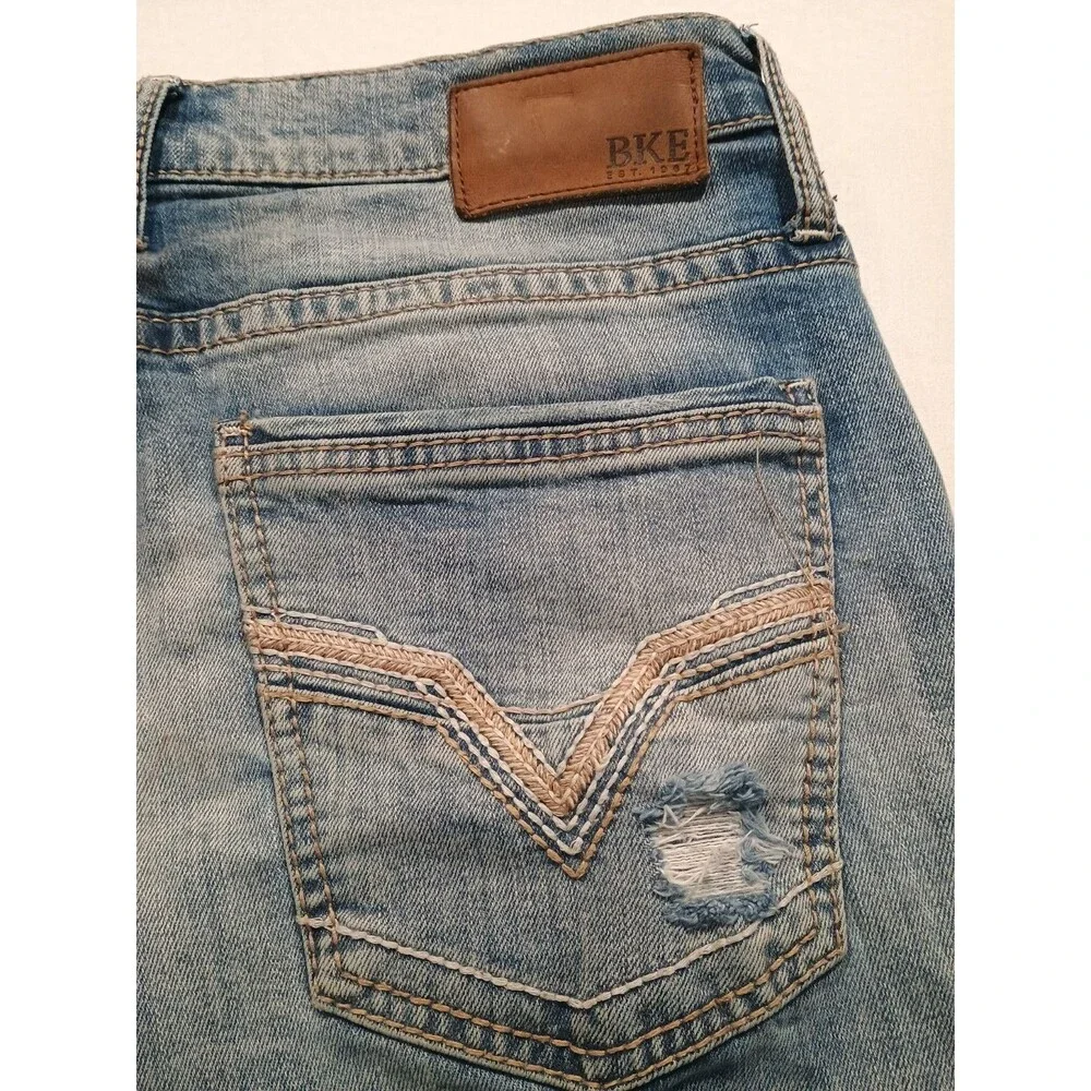 Vintage BKE Jake Straight Jean Men 34x34 Y2K Distressed Embroidered Thick Stitch